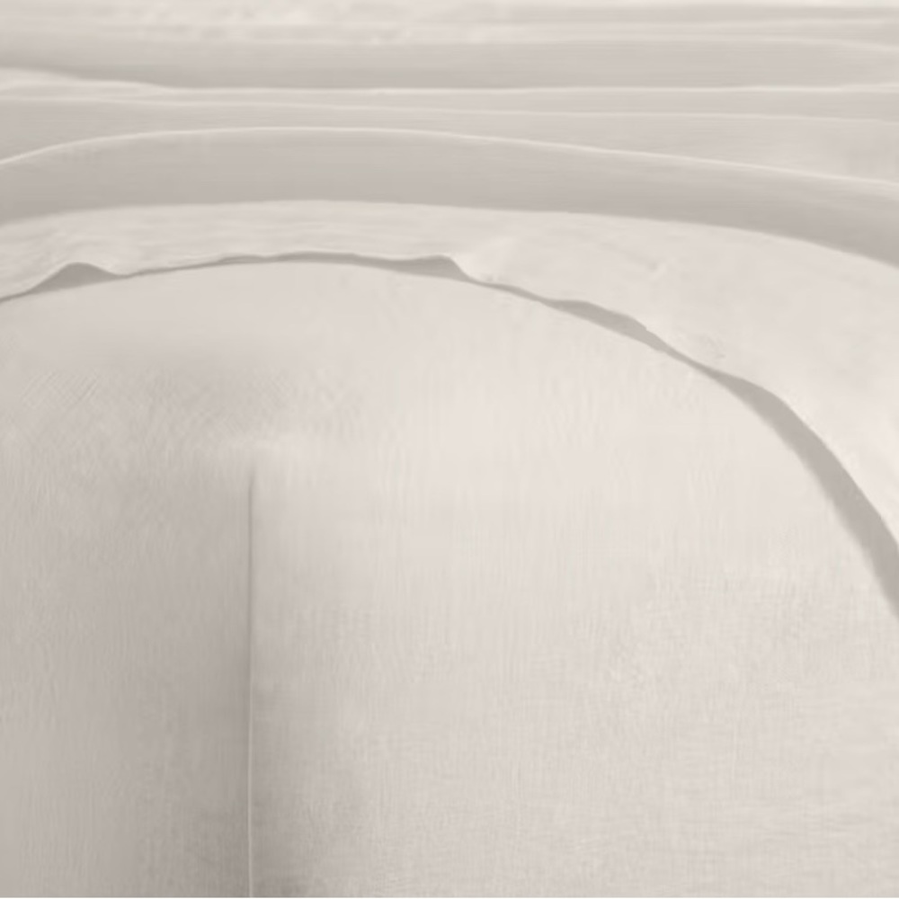 Saatva - Linen sheet set - Picture 3 of 6